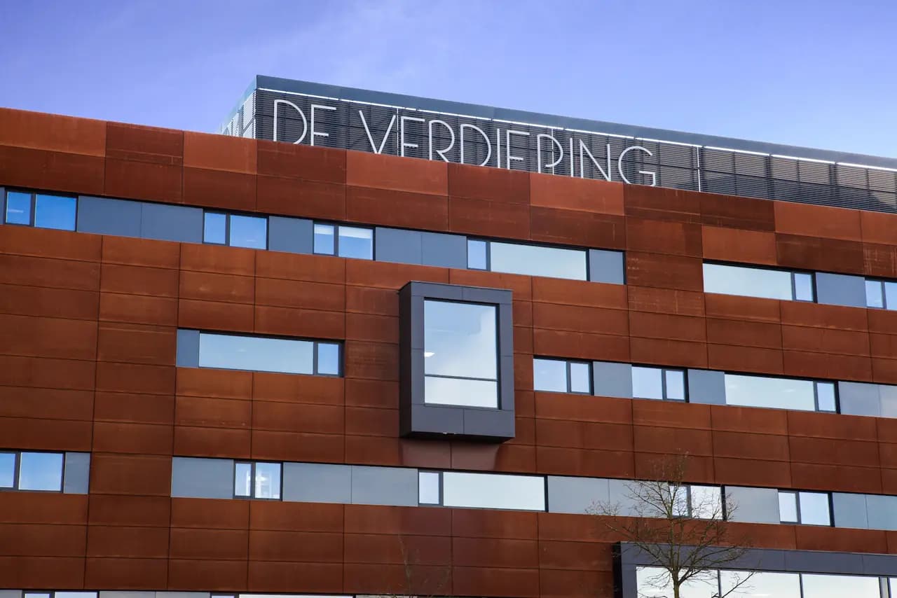 Het gebouw van CVO De Verdieping