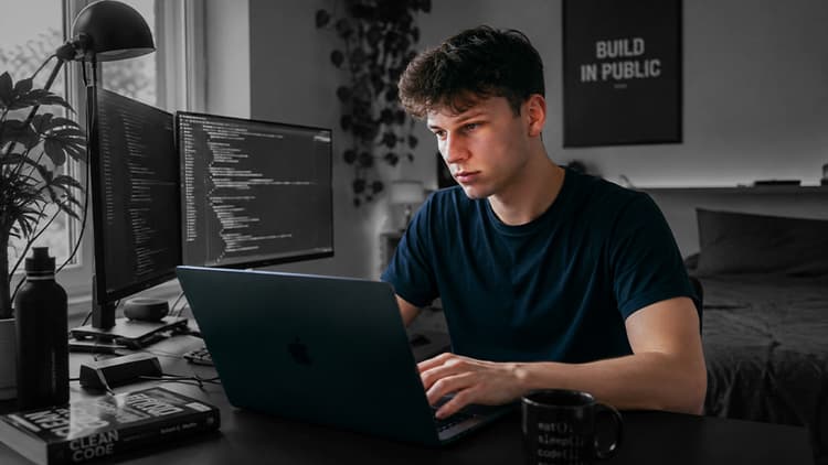 AI-assisted webdeveloper